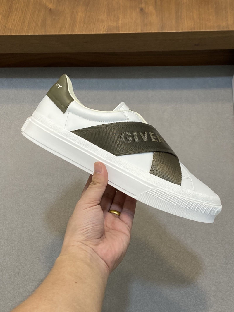 Givenchy Sneakers